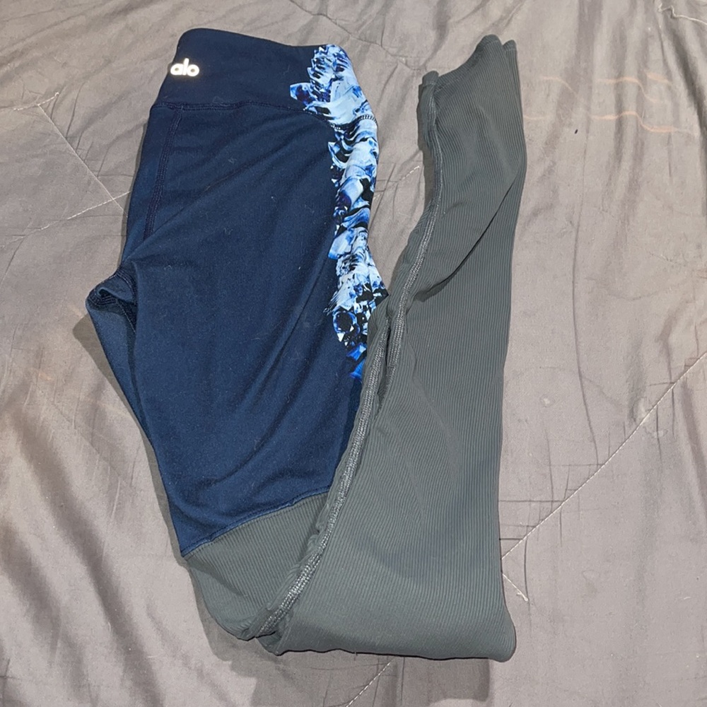 ALO LEGGINGS